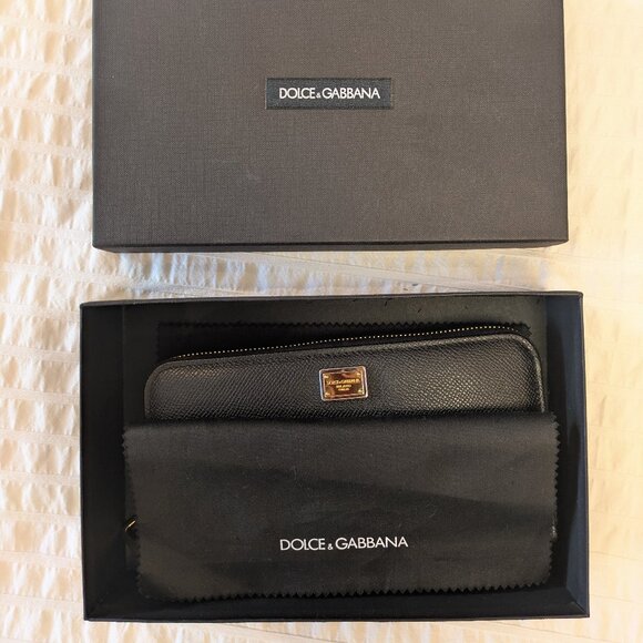 New Dolce & Gabbana Wallet! - Picture 1 of 7